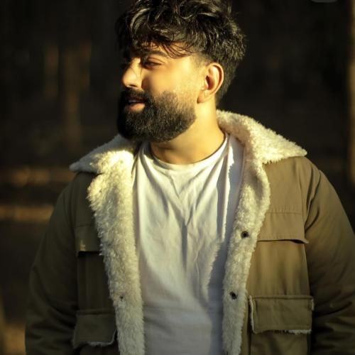 مهرداد تاجیک تو چشات ناز داره والا ماشاالله به موهای مشکیت