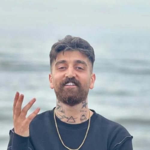 ماهان خادمی آژیر