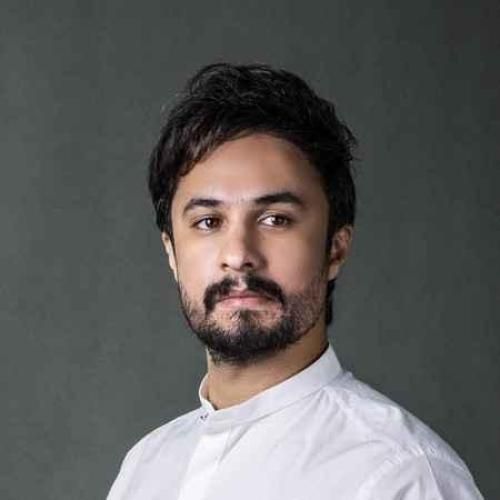 راغب آروم آروم آروم داره میلرزه رو شیشه