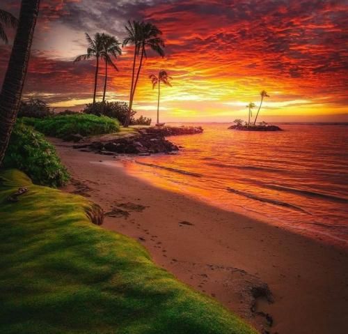 غم گرفته دوباره صدامو نم زده باز با صدای پسر