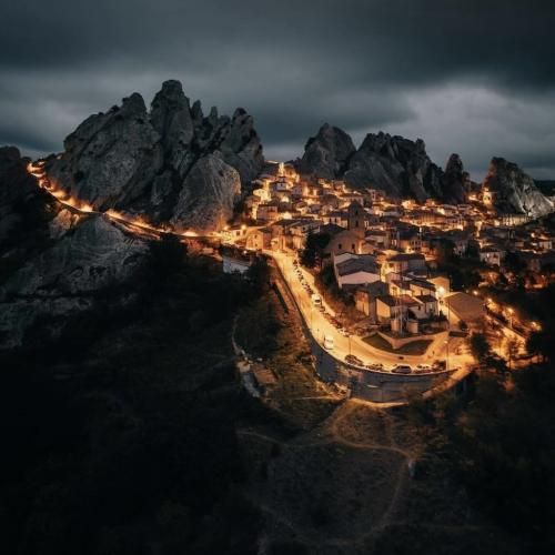 گریه کن برام نوبتته الان من گریه کردم با صدای دختر