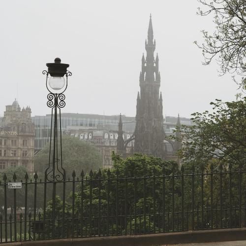 اول مهره مدرسه ها باز شده اینستایی