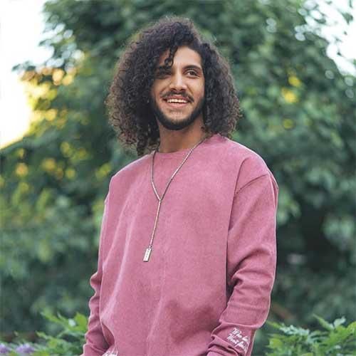 دانلود آهنگ ﻳﻪ اﺗﺎق ﺑﺎﺷﻪ ﺑﺎ دﻳﻮارای ﻧﺎز ﺻﻮرﺗﻰ از احسان دریادل