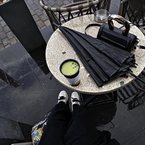 دو شبه دو تا رول دربار میکشم انگاری گذاشتنم