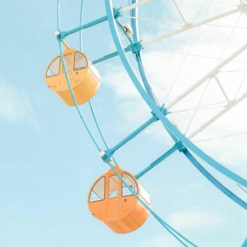 مدارا کن شب یخ بستگی رو زمستون پشت دیوار اتاقه