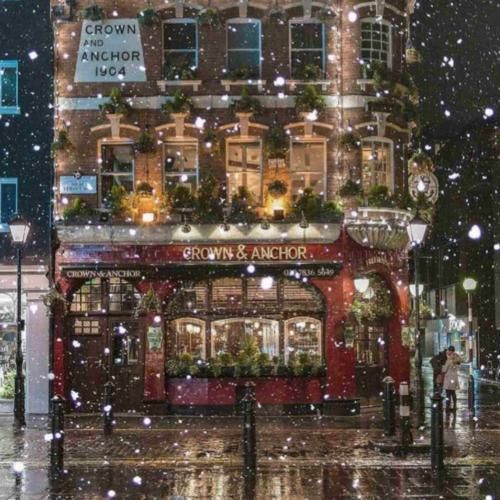 اسمت رو لبامه بی اراده چشمای تو از سرم زیاده