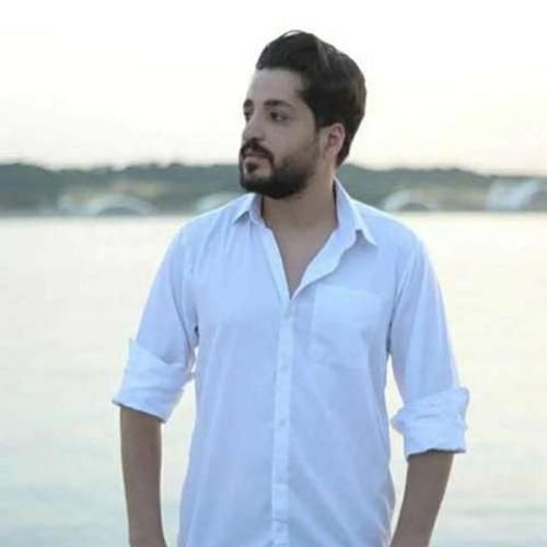 مجتبی دربیدی زانوی غم میگیرم بغلم بغلم میکنی