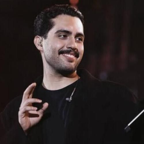 حامیم تو بودی پناهم شبات تکیه میدادم به تن (هوش مصنوعی)