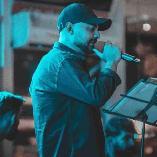 روح الله کرمی مخاطب خاص