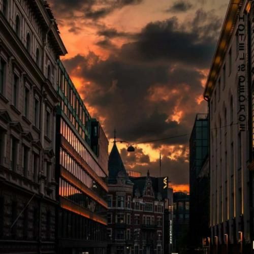 چشم و ابروت عزیزم واسه مو کل دنیا شده