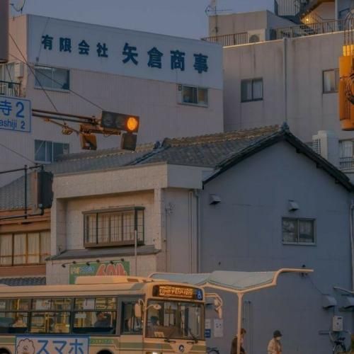  تو رگیام مفتمو بردن یه عمری رو سفره ام خوردن