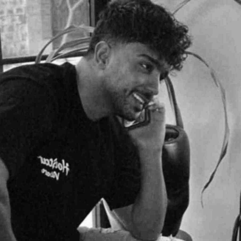 شهاب فالجی  شیک و پیک