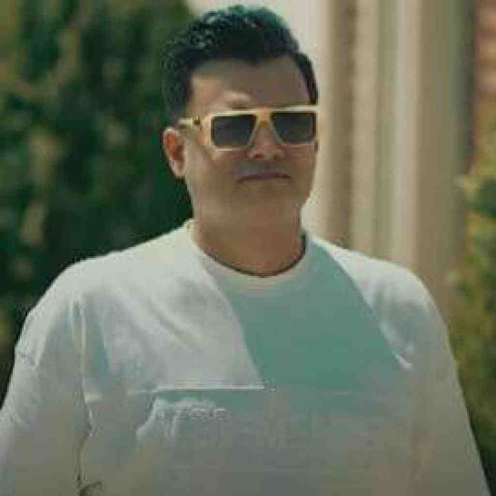 رامین کرمی  ای ماله بی تو زندانه غمت ویره زندان بانه