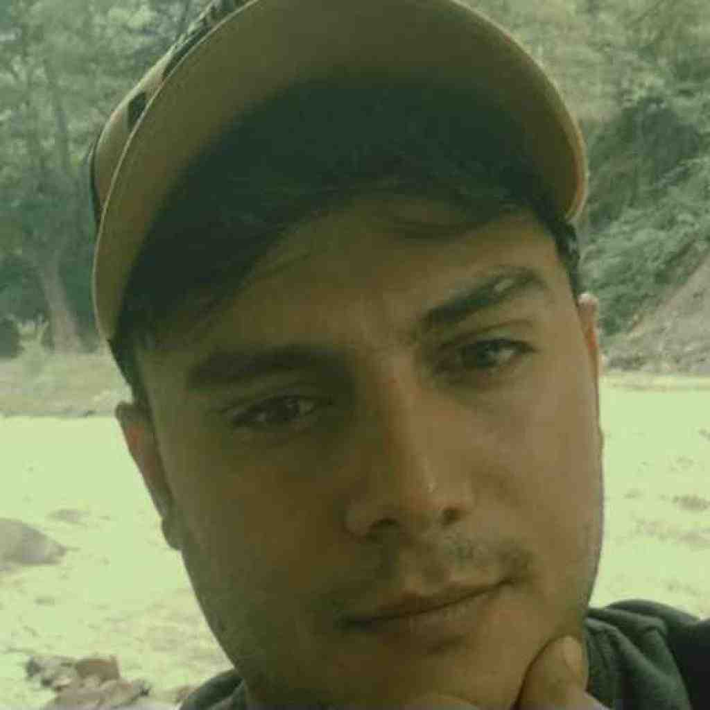 رامین کرمی  قسم و او عشقمانه که وجود هردومانه