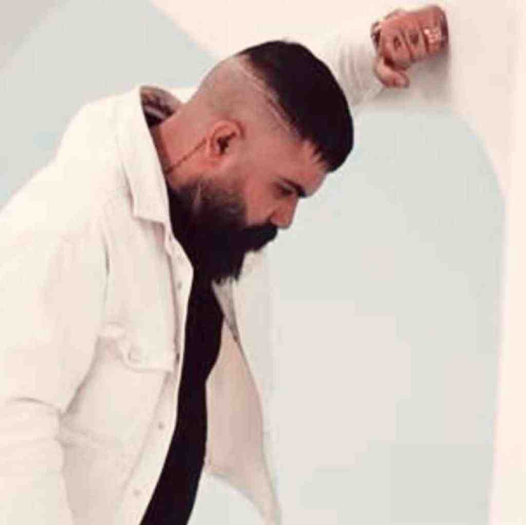 دانلود آهنگ فرهاد جهانگیری به نام گریان