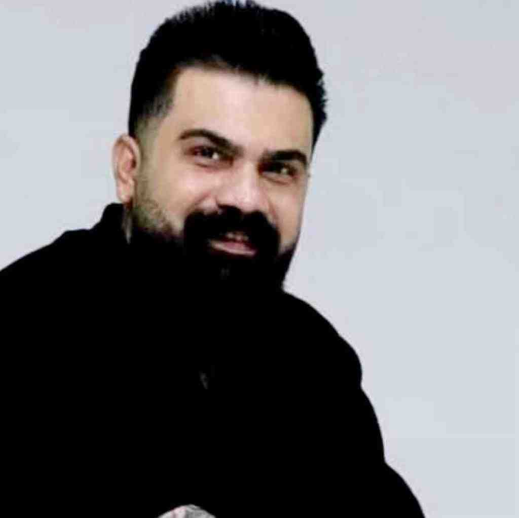 فرهاد جهانگیری  شاهرگ و تیغ زخم عمیق