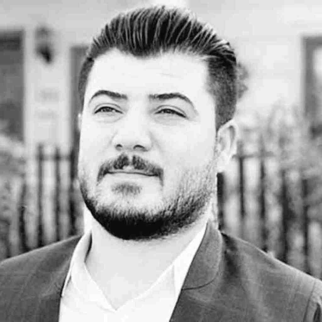 دانلود آهنگ آوات بوکانی به نام له نیو دنیای خه‌یال دا