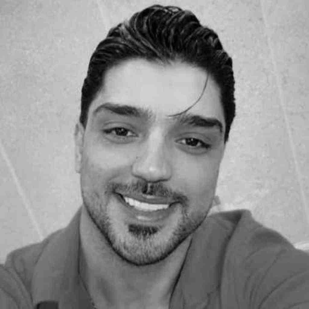 دانلود آهنگ شهاب فالجی به نام هیچکی برام تو نمیشه دل میگه ای آخریشه