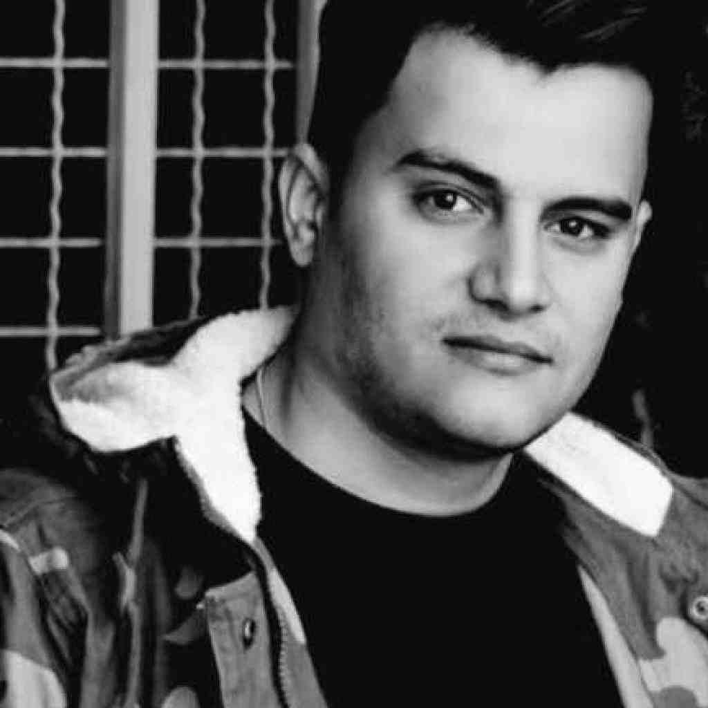 دانلود آهنگ رامین کرمی به نام حکم عشق